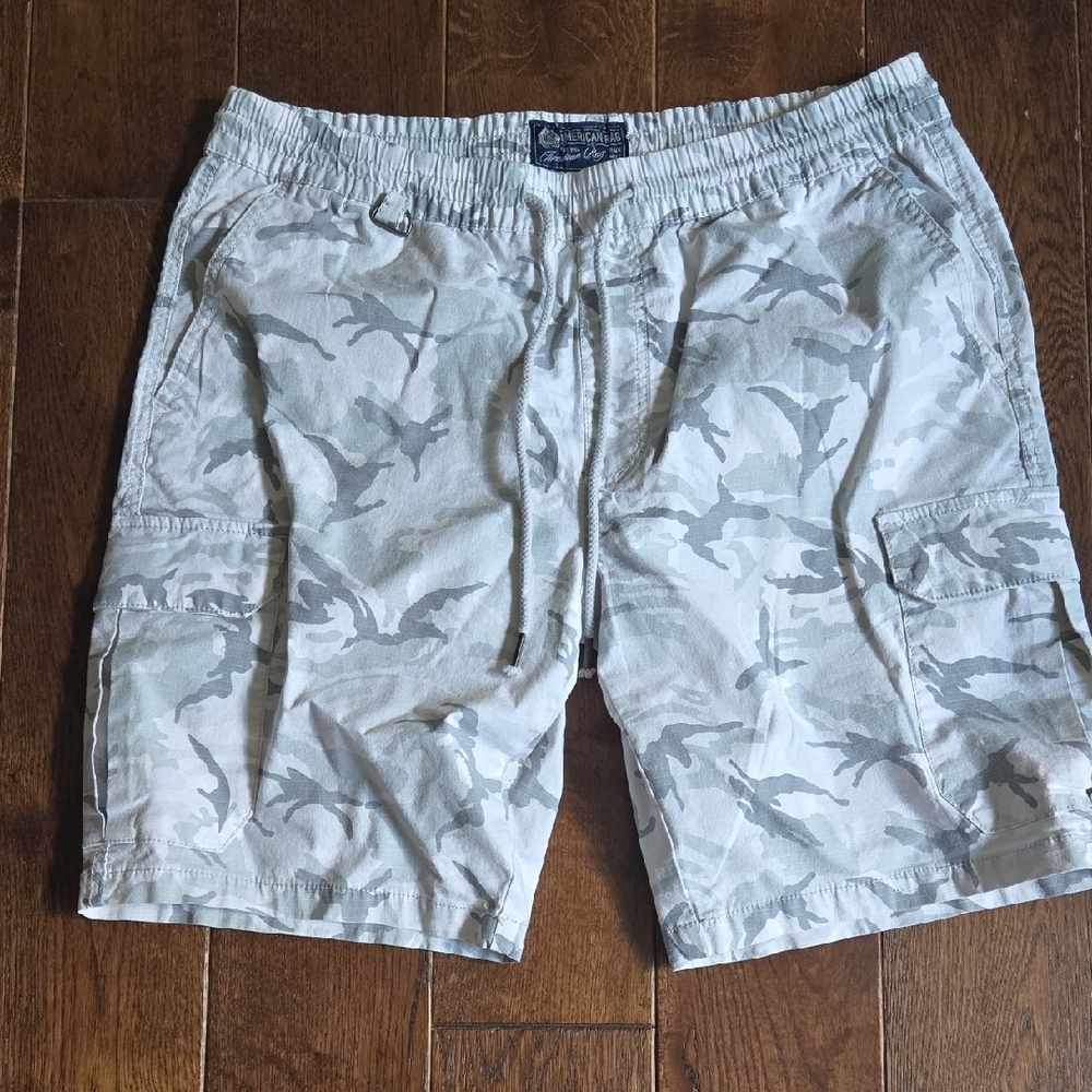 American Rag Cie Mens Light Gray Camo Cargo Shorts Large